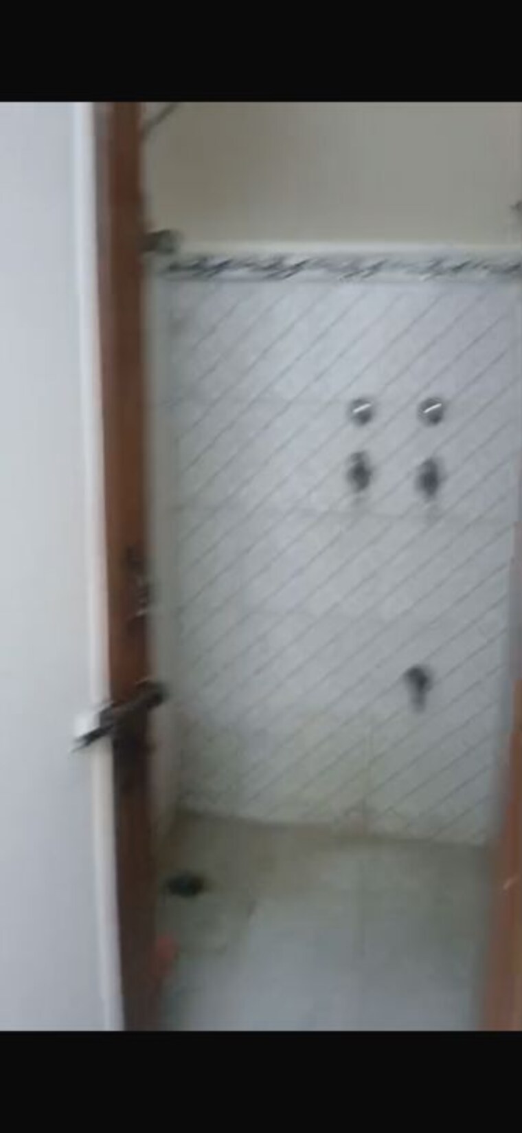 Bathroom, lajpat nagar i 1 Bedroom 450 Sq.Ft. Builder Floor In Lajpat Nagar I Delhi 10471076