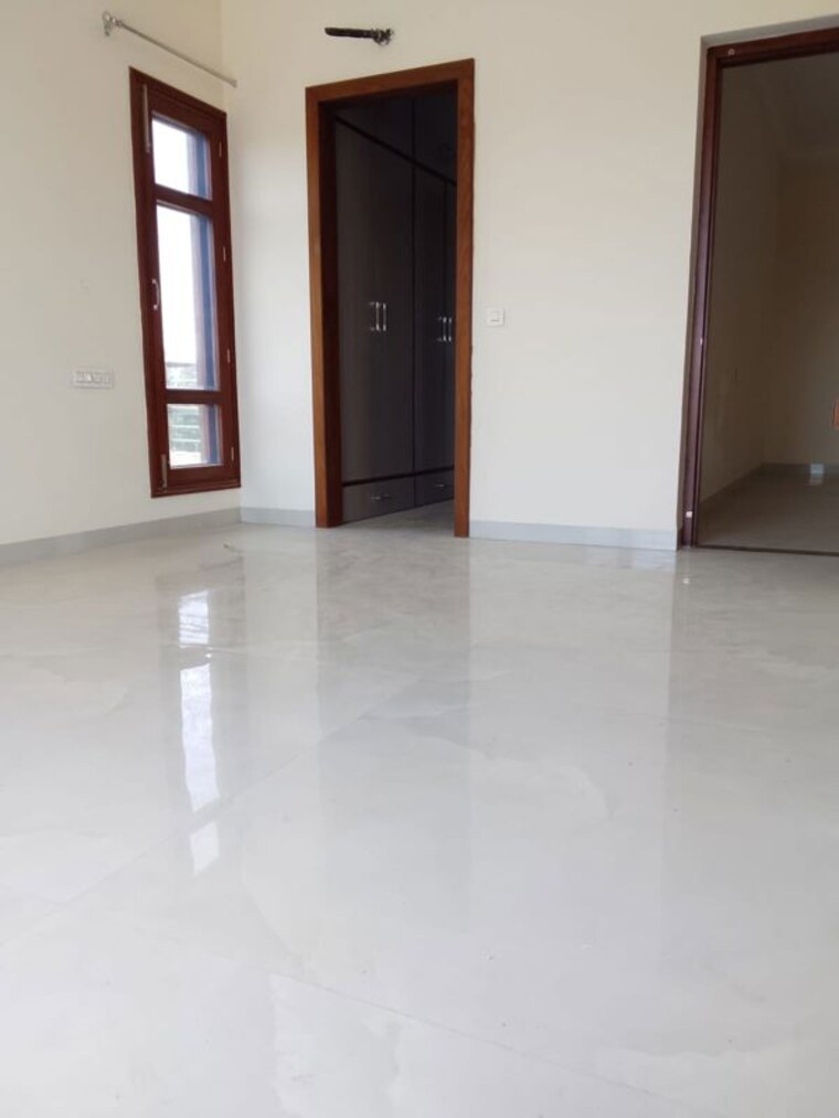 Room, aerocity 3 Bedroom 2000 Sq.Ft. Builder Floor In Aerocity Mohali 10471100