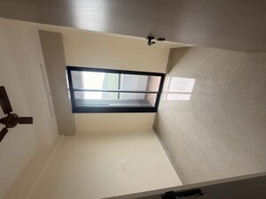 Bedroom in 3 BHK Apartment at Damji Shamji Mahavir Spring Tulip Phase 1, Pokhran Road No Two – for Rent