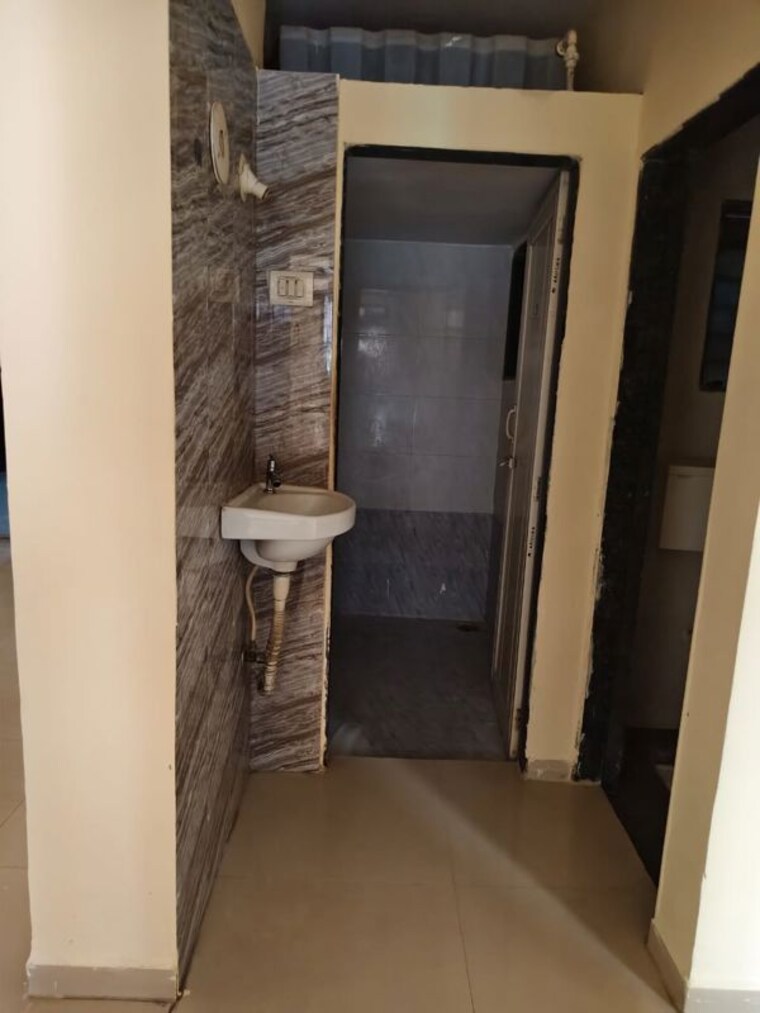 Bathroom, old panvel 1 Bedroom 650 Sq.Ft. Apartment In Old Panvel Navi Mumbai 10471120