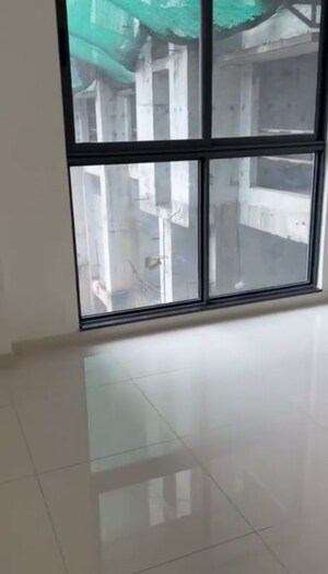 2 BHK Apartment For Sale in Godrej Ascend, Kolshet Road
