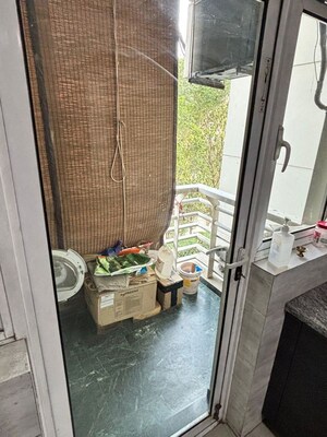 Balcony in 3.5 BHK Apartment at DLF The Icon, Dlf Phase V – for Sale