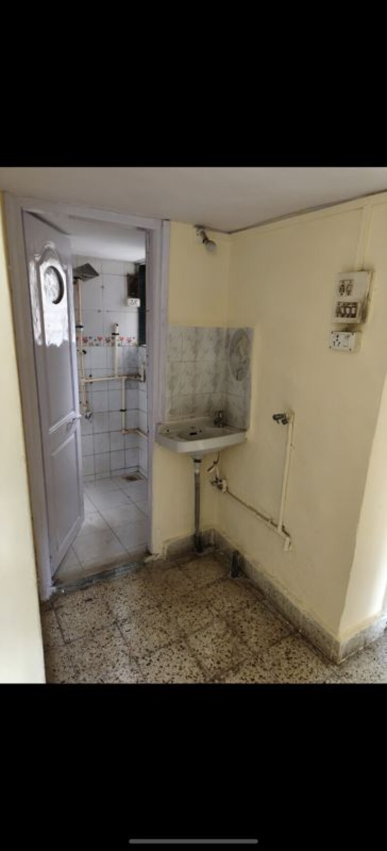 Bathroom, asmita-jyoti-chs 2 Bedroom 700 Sq.Ft. Apartment In Malad West Mumbai 10471175