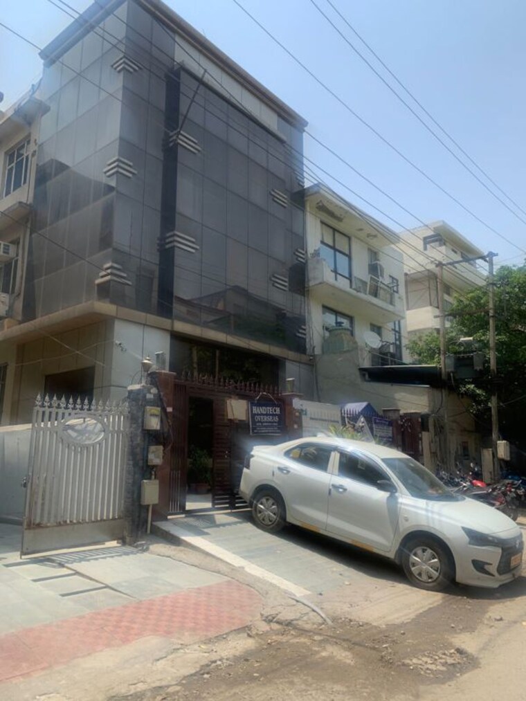 Exterior View, sector 65 Commercial Office Space 12000 Sq.Ft. In Sector 65 Noida 10471142