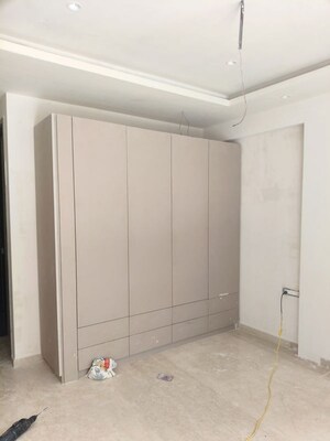 2 BHK Apartment For Rent in Kalpataru Mugnus, Bandra East