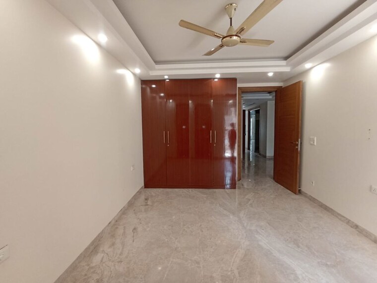 Bedroom, greater kailash i 3 Bedroom 1872 Sq.Ft. Builder Floor In Greater Kailash I Delhi 10471308