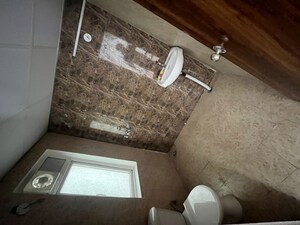 Furnished Amenities in 2 BHK Apartment at Amrapali Ivory Heights, Amrapali Dream Valley – for Rent