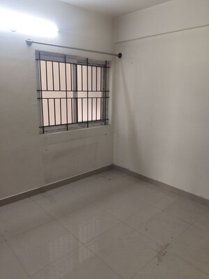 Room in 2 BHK Apartment at Adithya Nilaya, Kadubeesanahalli – for Rent