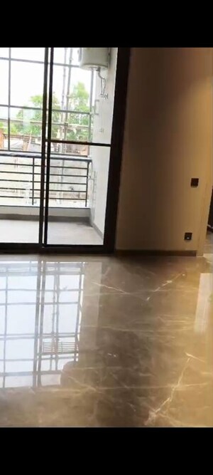 Room in 4 BHK Builder Floor at Greater Kailash I – for Rent