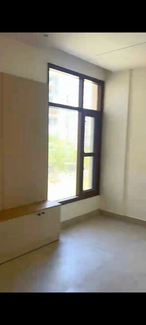 Room in 3 BHK Apartment at Preet Colony – for Sale