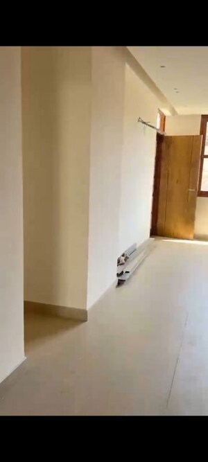 Room in 3 BHK Apartment at Preet Colony – for Sale