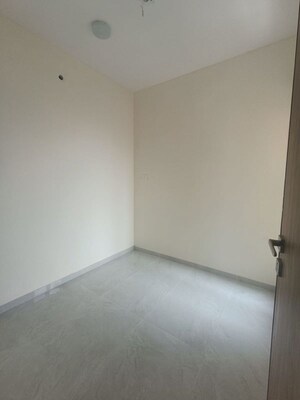 Bedroom in 2.5 BHK Apartment at Bharat Arize, Goregaon West – for Rent