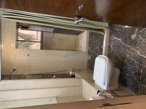 Furnished Amenities in 3 BHK Apartment at Navin Nagar – for Rent