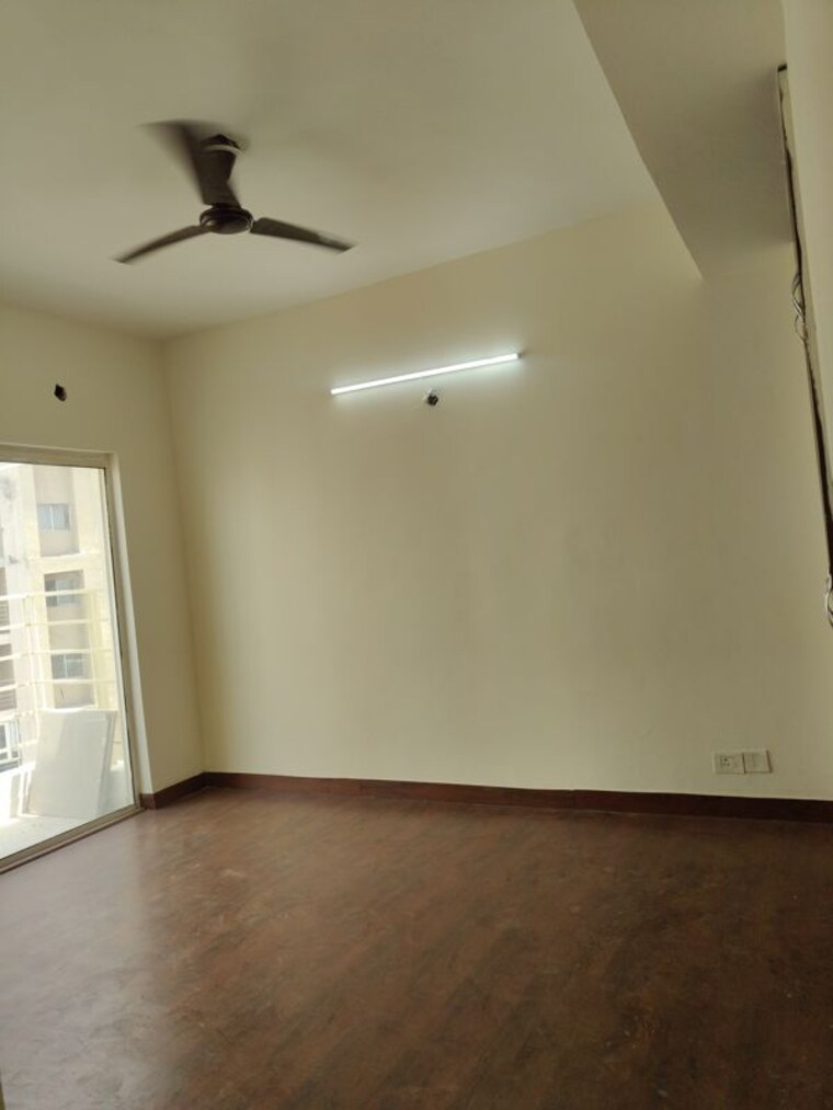 Master Bedroom, paras-tierea-premium-floor 3 Bedroom 1285 Sq.Ft. Apartment In Sector 137 Noida 10471544