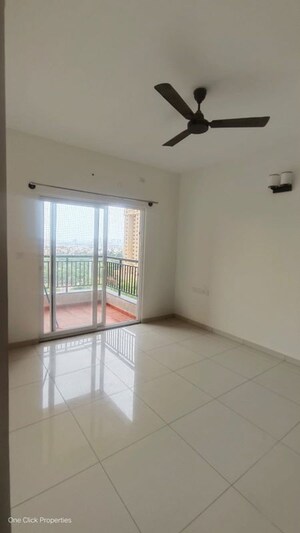 Room in 3 BHK Apartment at Vajram Newtown, Thanisandra Main Road – for Rent