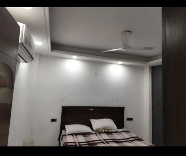 Bedroom, palm-residency-chhatarpur 3 Bedroom 1200 Sq.Ft. Builder Floor In Chattarpur Delhi 10471614