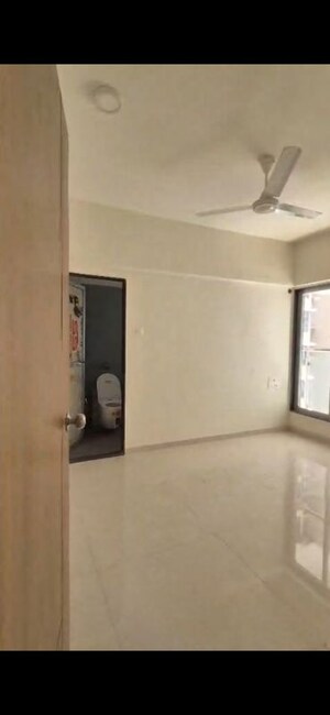Master Bedroom in 2 BHK Apartment at Chirag Vijayi Jwala, Goregaon West – for Rent