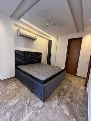 Furnished Amenities in 2 BHK Independent House at Freedom Fighters Enclave – for Rent