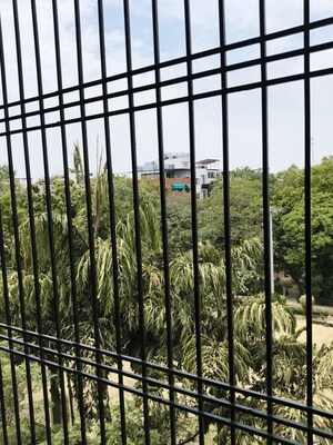 Balcony in 3 BHK Builder Floor at Pamposh Enclave – for Rent