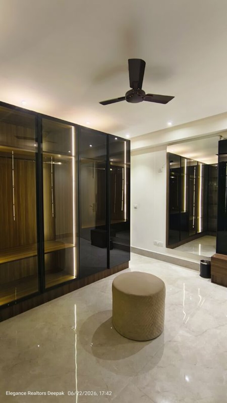 Living Room, vasant kunj 3 Bedroom 1800 Sq.Ft. Builder Floor In Vasant Kunj Delhi 10471682
