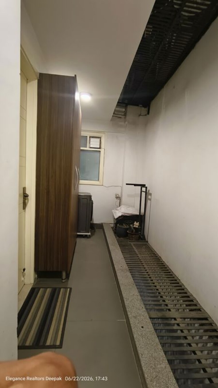 undefined, vasant kunj 3 Bedroom 1800 Sq.Ft. Builder Floor In Vasant Kunj Delhi 10471682