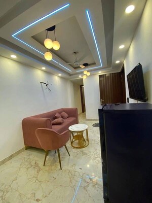 Furnished Amenities in 2 BHK Builder Floor at Freedom Fighters Enclave – for Rent