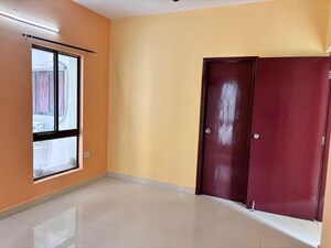 Room in 3 BHK Apartment at DTC Southern Heights, Joka – for Rent