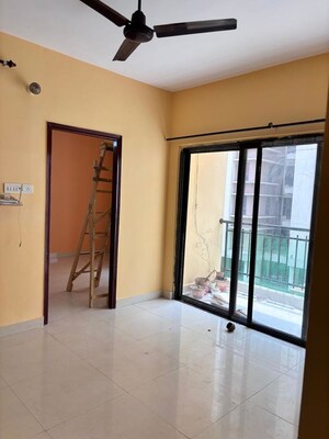 Room in 3 BHK Apartment at DTC Southern Heights, Joka – for Rent