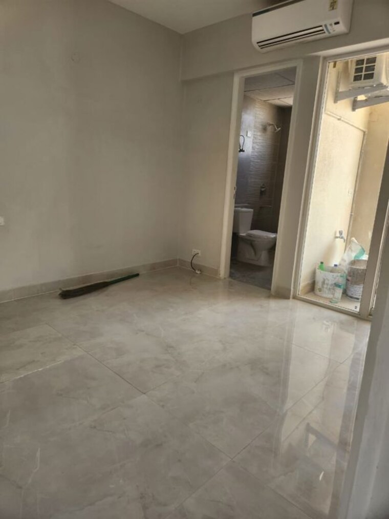 Room, signature-global-city 2 Bedroom 990 Sq.Ft. Apartment In Sector 37d Gurgaon 10471700