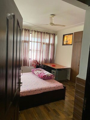Bedroom in 4 BHK Apartment at Dwarka – for Rent
