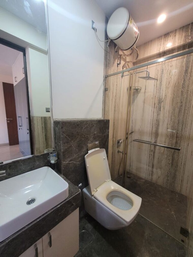 Bathroom, rustomjee-oriana 3 Bedroom 1520 Sq.Ft. Apartment In Bandra East Mumbai 10471806