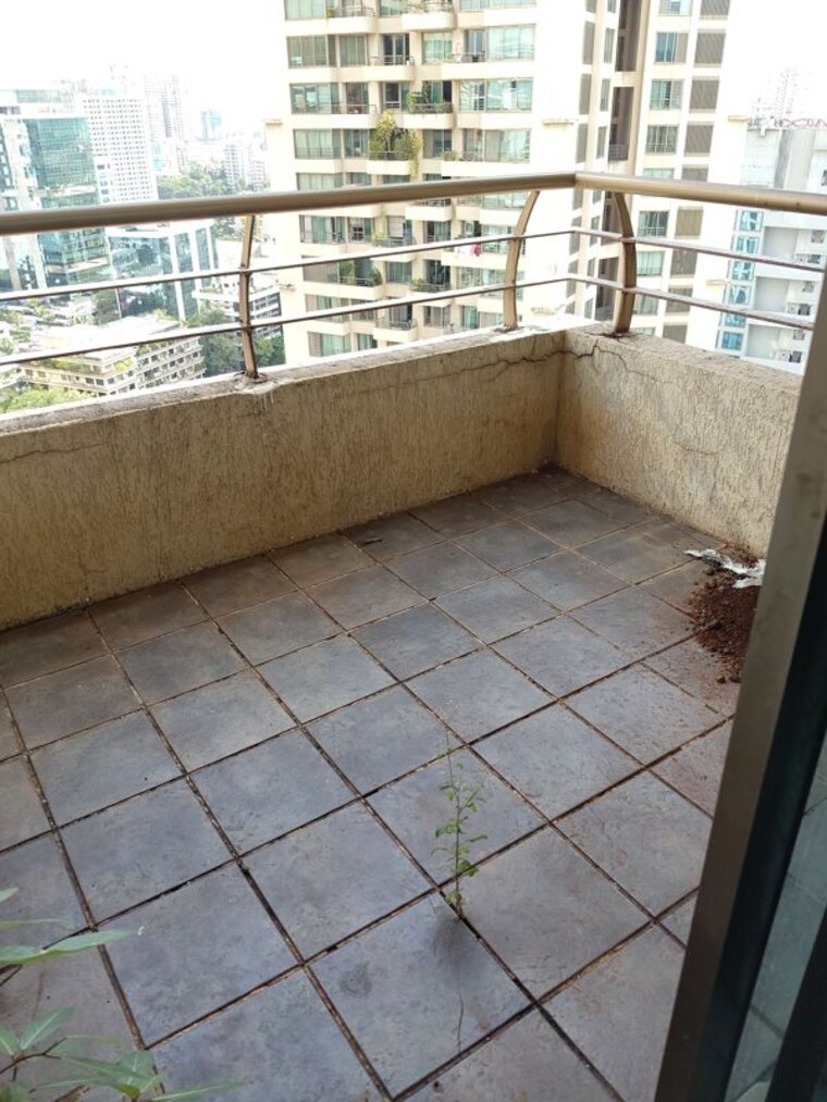 Balcony, oberoi-realty-springs 2.5 Bedroom 1000 Sq.Ft. Apartment In Andheri West Mumbai 10471812