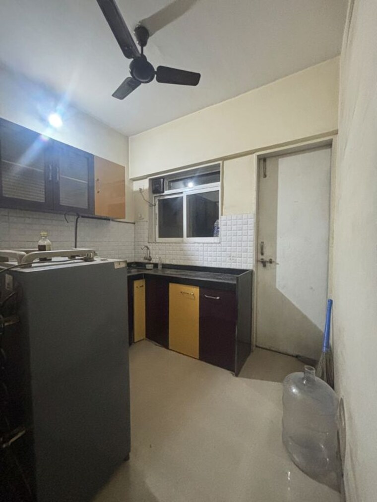 Kitchen, happy-valley-homes 1 Bedroom 380 Sq.Ft. Apartment In Manpada Thane 10471832