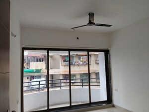 Bedroom in 2 BHK Apartment at Sanghvi Heights, Wadala – for Rent