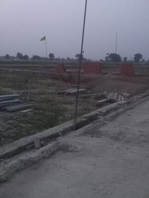 Plot Area in  Plot at Delhi Meerut Expressway – for Sale