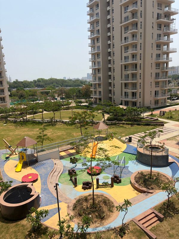 3.5 BHK + Servant Room 2690 Sq.Ft. Apartment in Vatika Sovereign Park