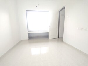 Room in Studio Apartment at Arihant Aspire, Palaspe Phata – for Rent