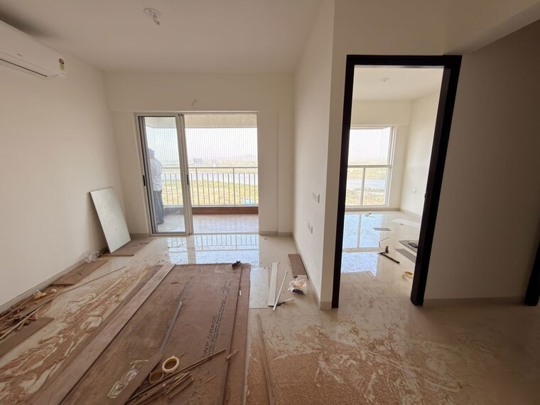 Living Room, lodha-amara 2 Bedroom 1000 Sq.Ft. Apartment In Kolshet Road Thane 10471650