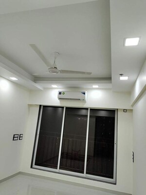 Room in 2 BHK Apartment at Ajmera Shikhar, Malad West – for Rent