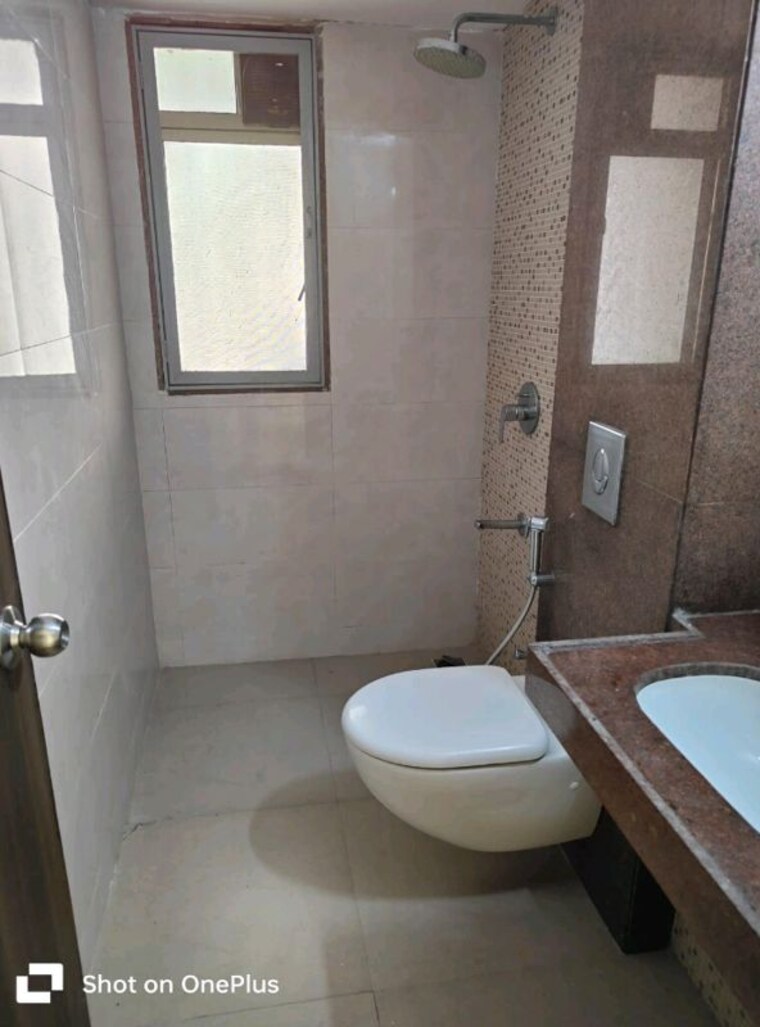 Bathroom, lodha-luxuria-priva 2 Bedroom 1150 Sq.Ft. Apartment In Majiwada Thane 10471941