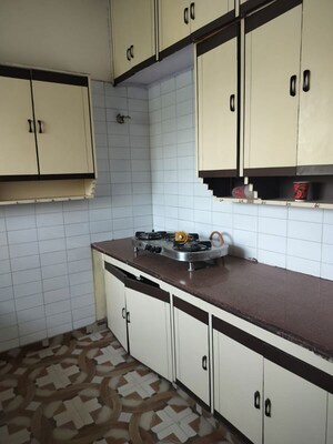Kitchen in 2.5 BHK Villa at Sector 28 – for Rent