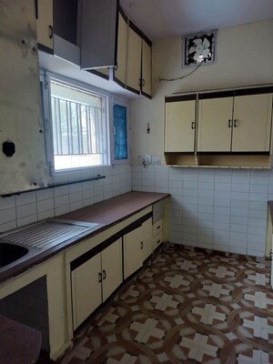 Kitchen in 2.5 BHK Villa at Sector 28 – for Rent