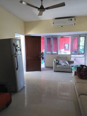 Team Area in 2.5 BHK Villa at Sector 28 – for Rent