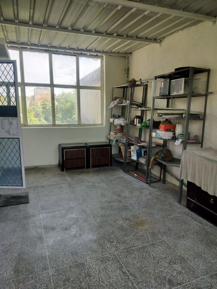 Gym, sector 28 2.5 Bedroom 450 Sq.Mt. Villa In Sector 28 Noida 10472015