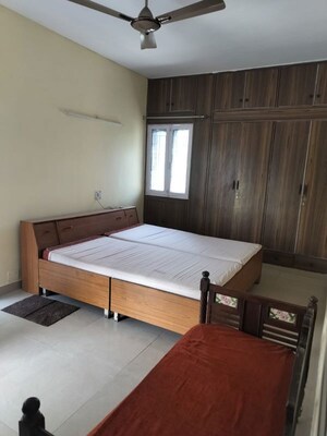 Bedroom in 2.5 BHK Villa at Sector 28 – for Rent