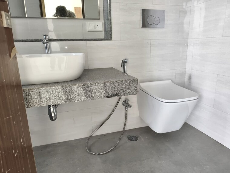 Bathroom, dynamix-divum 2 Bedroom 788 Sq.Ft. Apartment In Malad East Mumbai 10472006