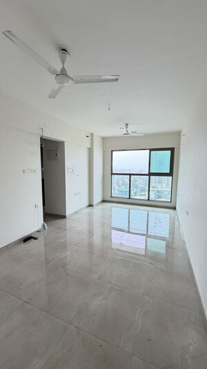Room in 1 BHK Apartment at Sheth Irene, Malad West – for Sale
