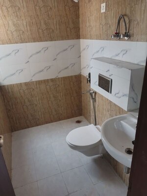 Bathroom in 2 BHK Apartment at Supertech The Romano, Sector 118 – for Rent