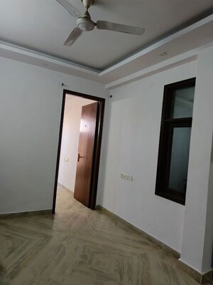 Room in 1 BHK Builder Floor at Chattarpur – for Rent