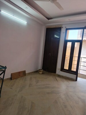 1 BHK Builder Floor For Rent in Chattarpur